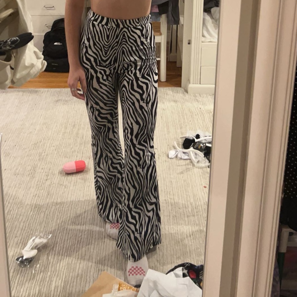 SHEIN Zebra Flare Pants Size 2